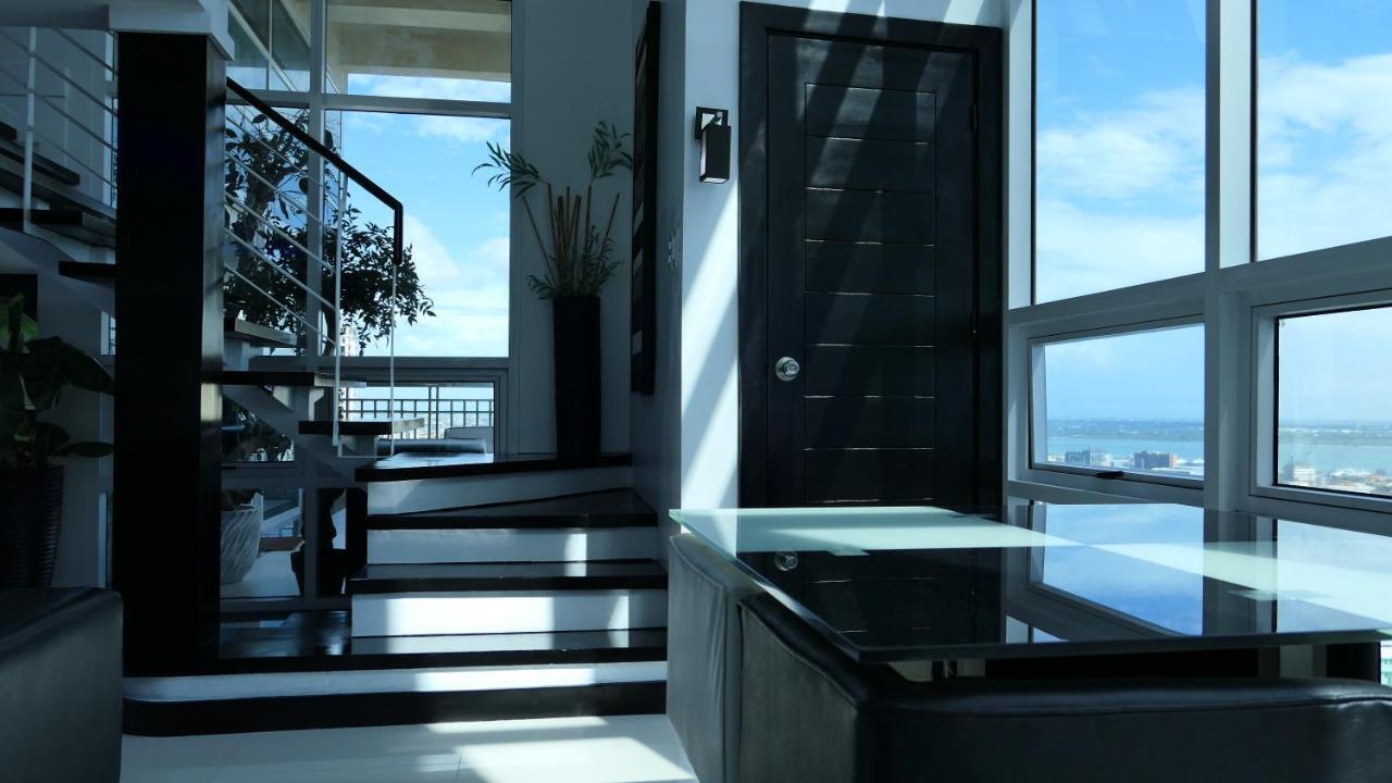Elegance On Top Of The World Panorama Apartment Cebu