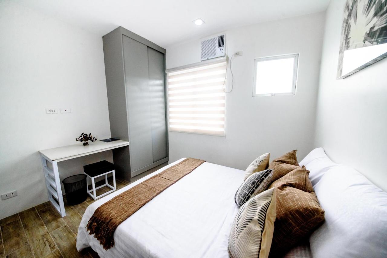 1075 Dormitel Hotel