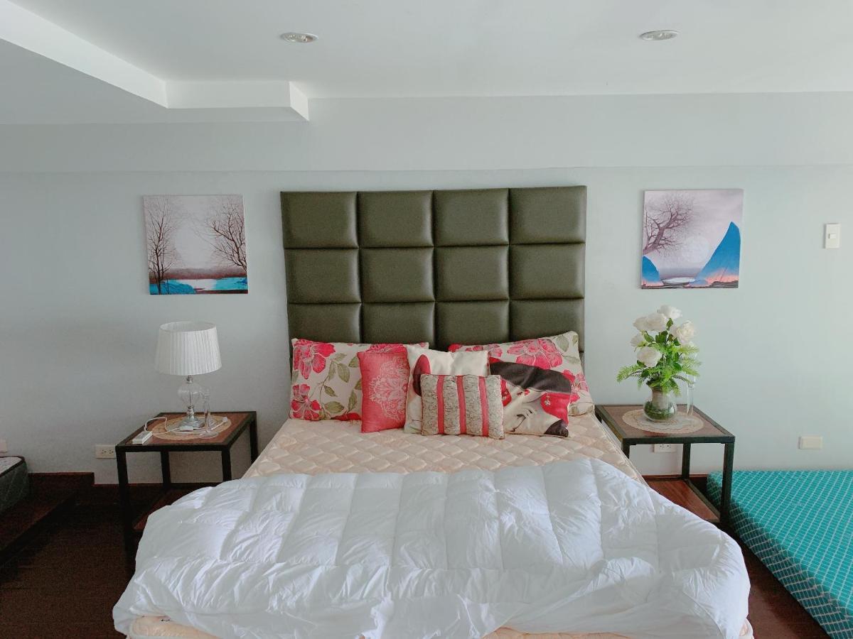 Club Ultima & Loft Type Penthouse