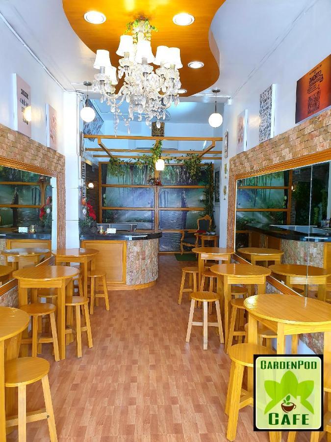 Gardenpod + Cafe *
