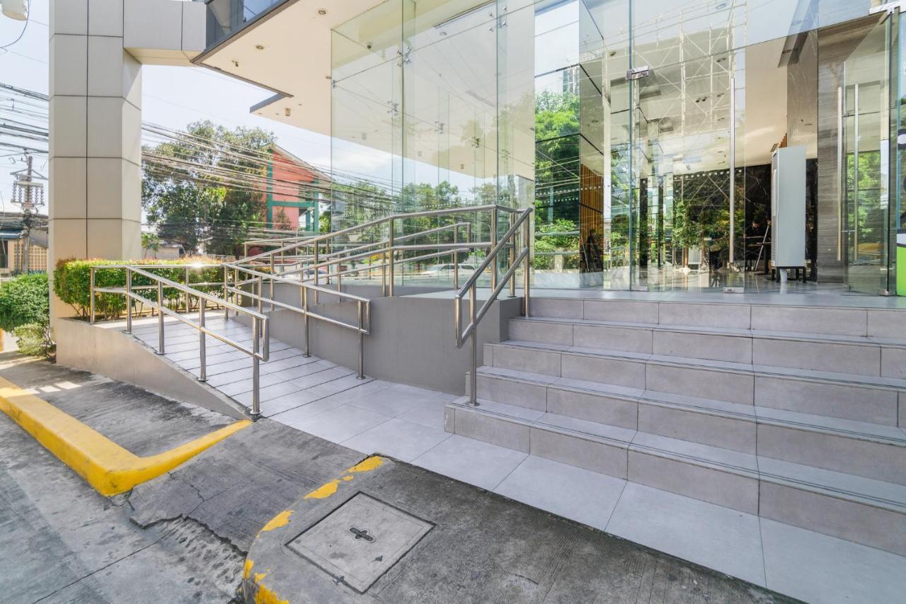 Avenir For Rent Near It Park With Free Netflix, 49-inch Samsung Curve Tv Cebu