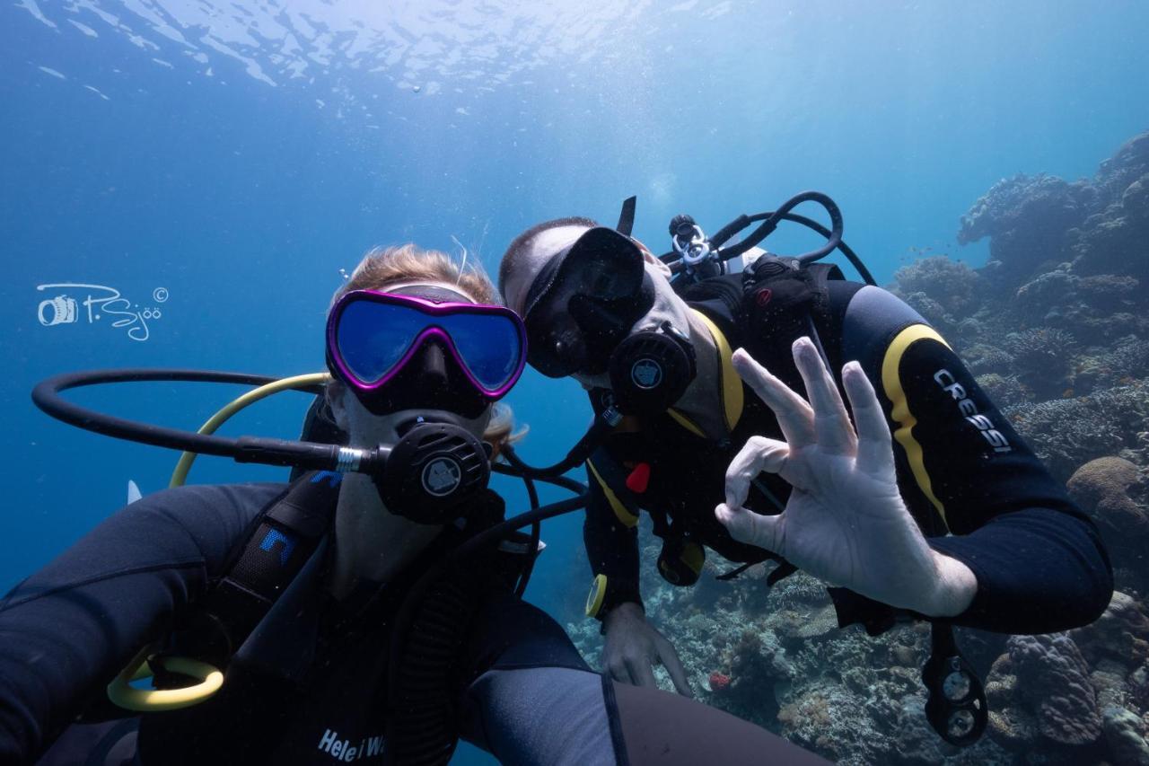 Lodge Divers