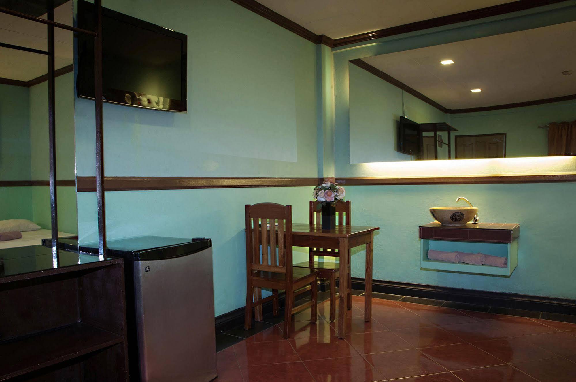 Oyo 774 Havprins Building Lapu-Lapu City