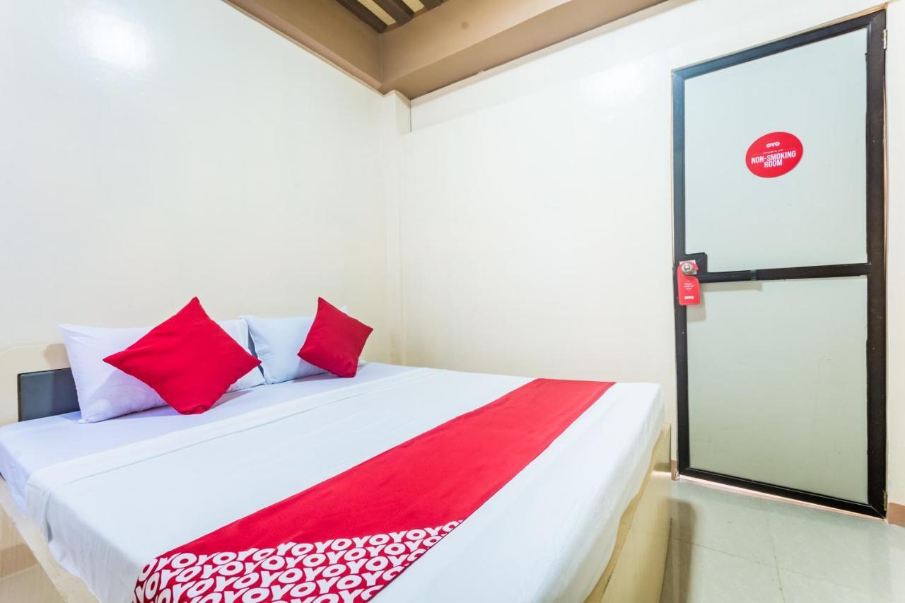 Oyo 569 Alt Complex Hotel