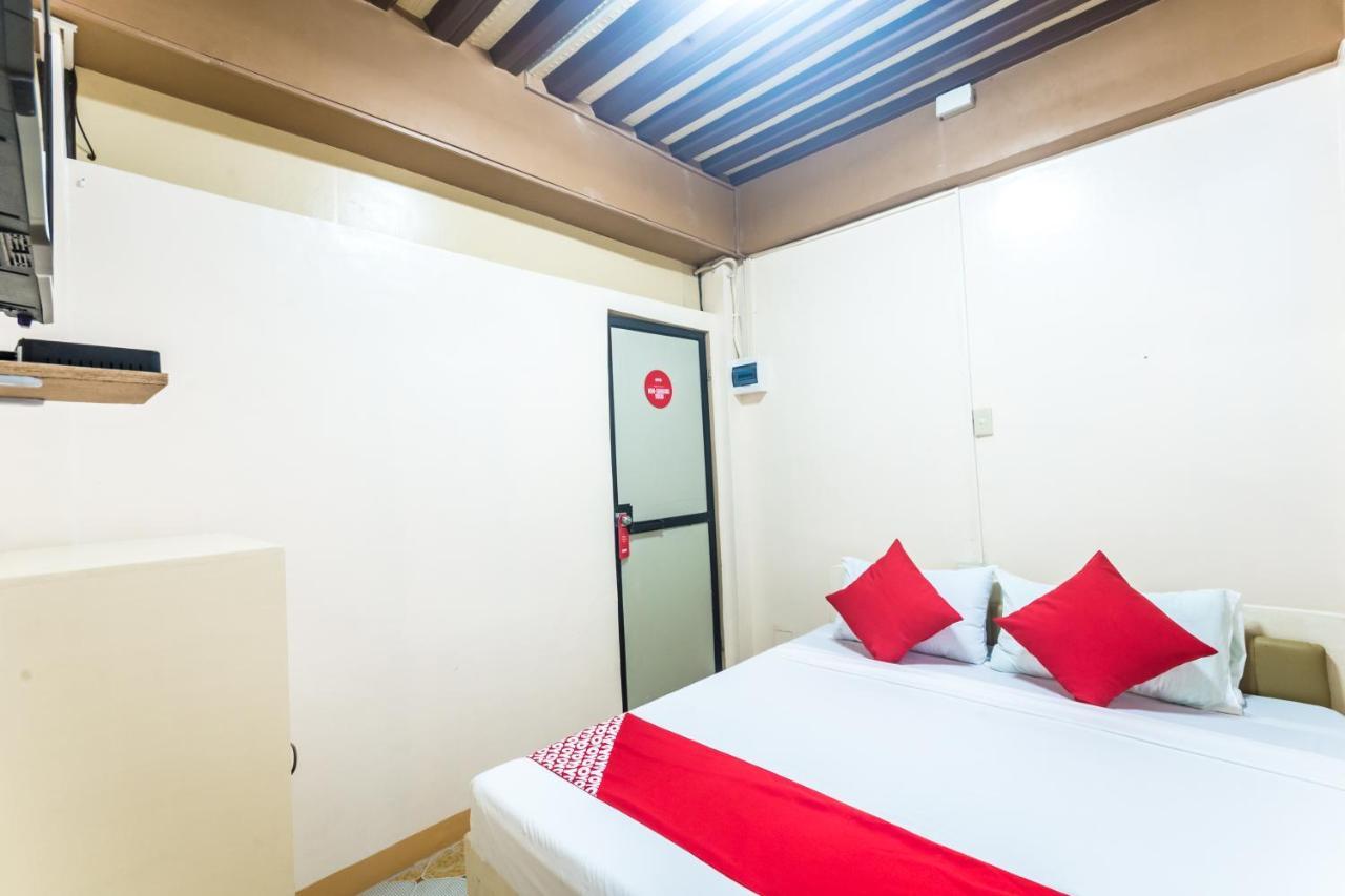 Hotel Oyo 569 Alt Complex Lapu-Lapu City