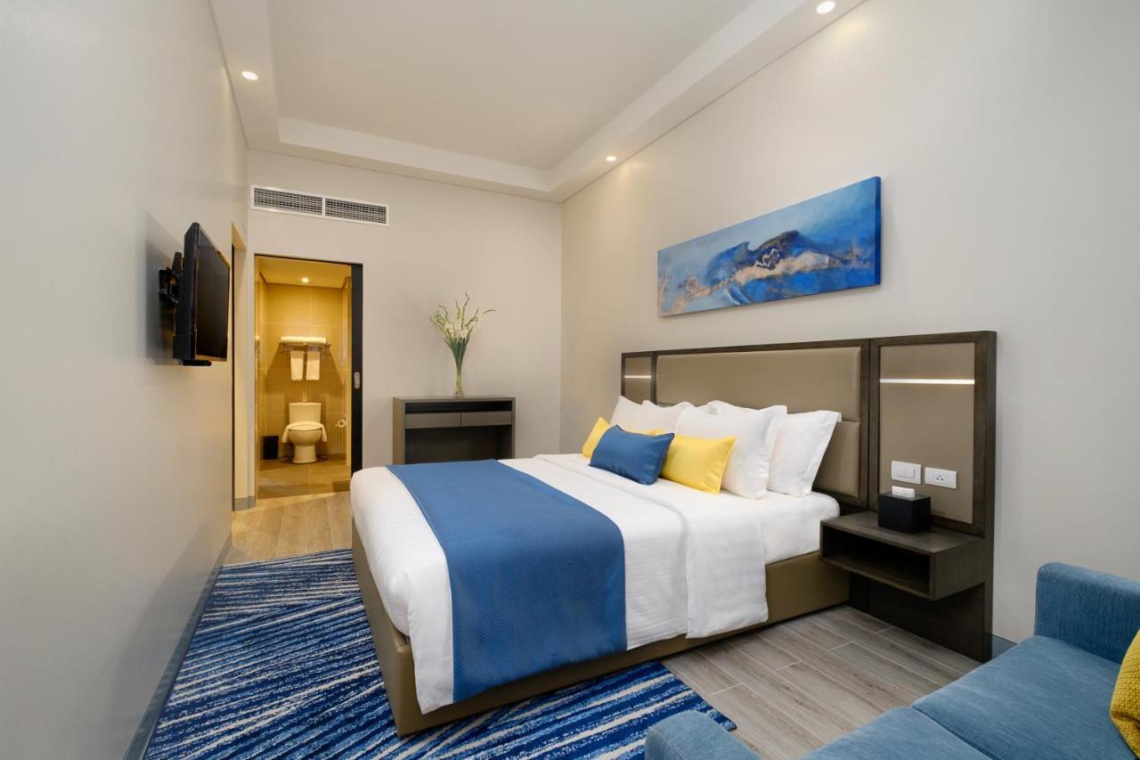 Savoy Mactan 4*