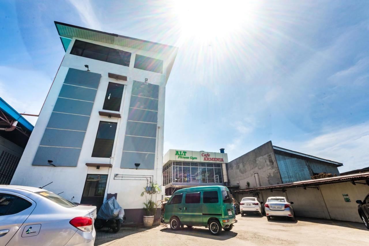 Hotel Oyo 569 Alt Complex Lapu-Lapu City