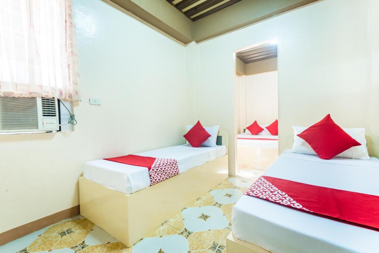 Hotel Oyo 569 Alt Complex 2*