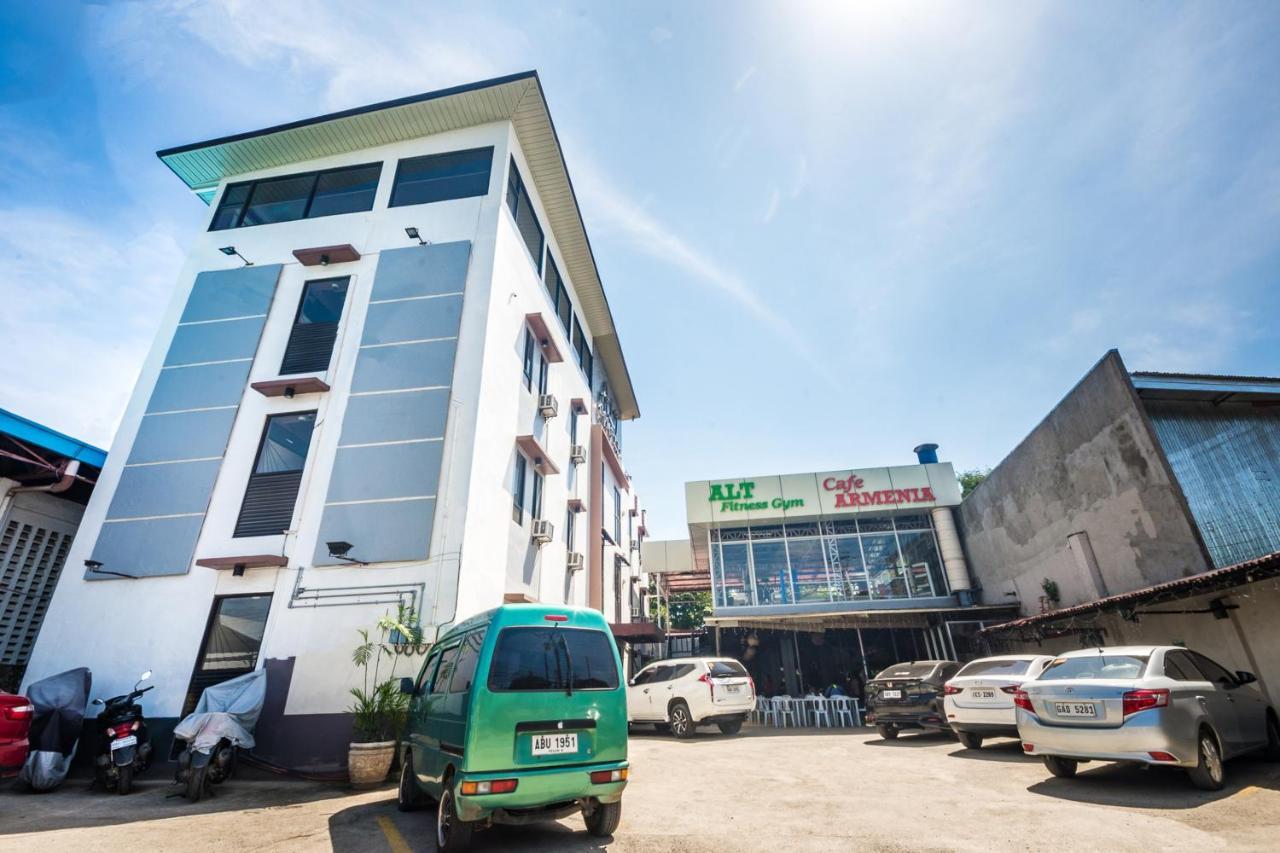 Oyo 569 Alt Complex Lapu-Lapu City