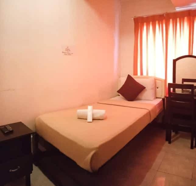 Amax Cebu 3*