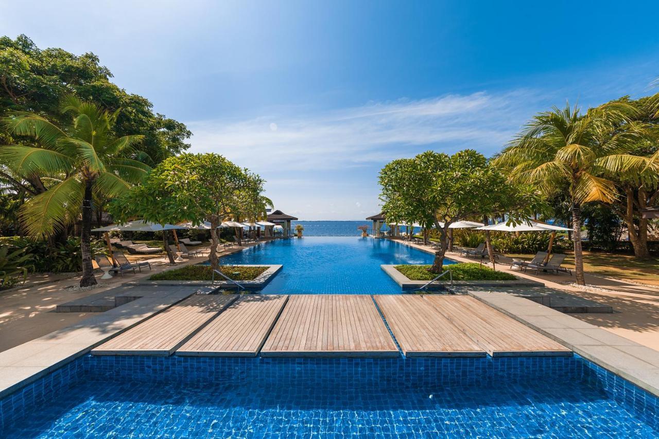 Crimson And - Mactan Island, Cebu Resort