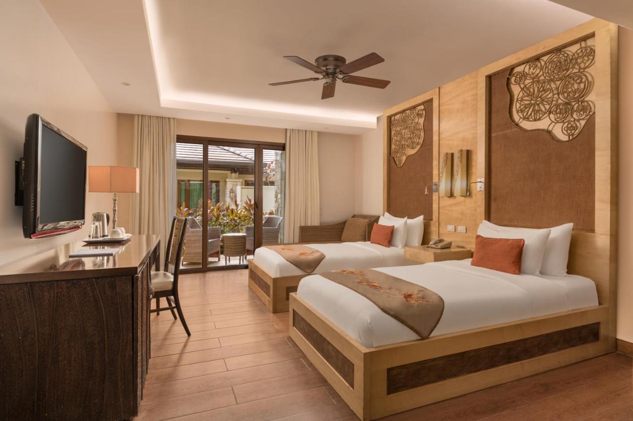 Crimson And - Mactan Island, Cebu 5*