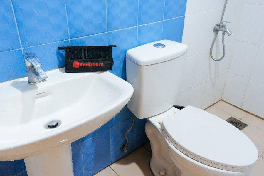 Inn Reddoorz Near Town Center 2*