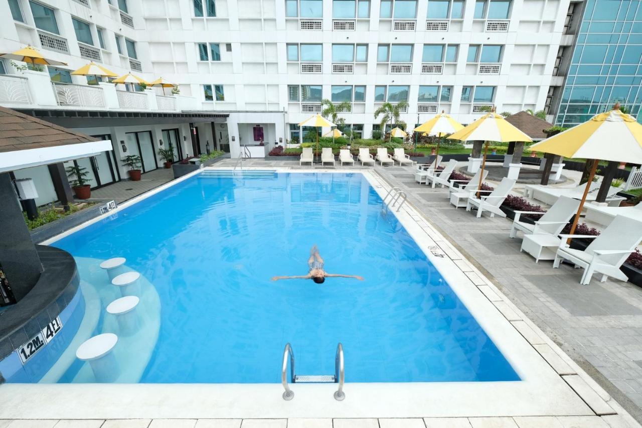 Quest & Conference Center Hotel