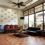 Reddoorz Near Maribago Barangay Hall