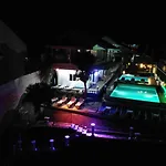 Pescadores Suites Moalboal