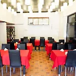 Reddoorz Near Maribago Barangay Hall
