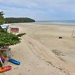 Pito\'S Sutokil & Bamboo Rock Resort