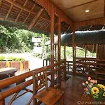 Pito\'S Sutokil & Bamboo Rock Resort