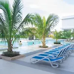 Oceanfront At Arterra, Fast Wifi, Nflix, Kitchen - B Or G