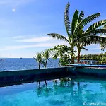 Uncle Rock\'S House & Diving Resort