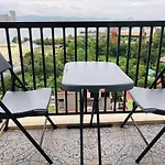 Condo W/ Balcony Near Mactan International Airport