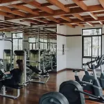 Work-Friendly Mountain-View Condo Near Sm Seaside