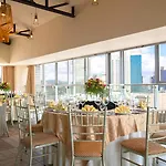 Golden Prince Hotel & Suites