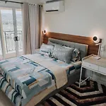 Work-Friendly Mountain-View Condo Near Sm Seaside