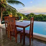 Bublina Villa & Guest House Moalboal