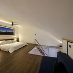 The Unique Loft