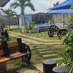 Little Mouse Resort