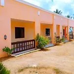 Crisols Beach Resort - Malapascua Island