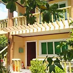 Hmc Guesthouse - Malapascua Island Air-Conditioned Room #2