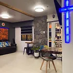 Clockworkorange Luxury Suites 4-Minutes Away To Airport