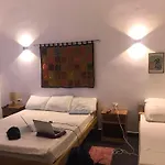 Gardenia House Rent Rooms