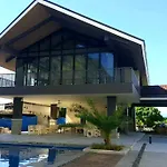 212B Amani Grand Resort Residences Near To Airport With Pool, Gym, Wifi, Netflix