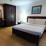 Rajah Park Hotel By Hiverooms