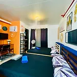 Renovated Nearest Condo In Airport, Malls &School