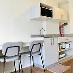 Cozy And Sunny Apartment Near To Mactan Cebu International Airport - Amani Grand Resort & Residences