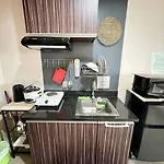 Cebusurestaypersimmon9Thfloorstudiocondo