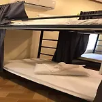 Avila\'S Hostel Moalboal Near Beach
