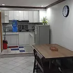 Cheapentirehouse Mel Place In Mandaue With Netflix For 5Pax Or More