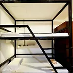 Ocean Breeze Hostel By Daily Sweet