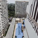 Condo With Wifi Swimming Pool