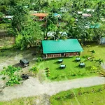 Green Acres Village Cabin Rental With Air Conditioner