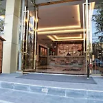 Big Hotel Suites