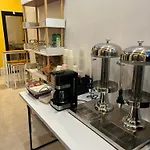 Sakura\'S Internet Cafe 24Hr