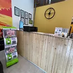 Sakura\'S Internet Cafe 24Hr