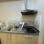 Jimenez\'S Modern Urban Oasis